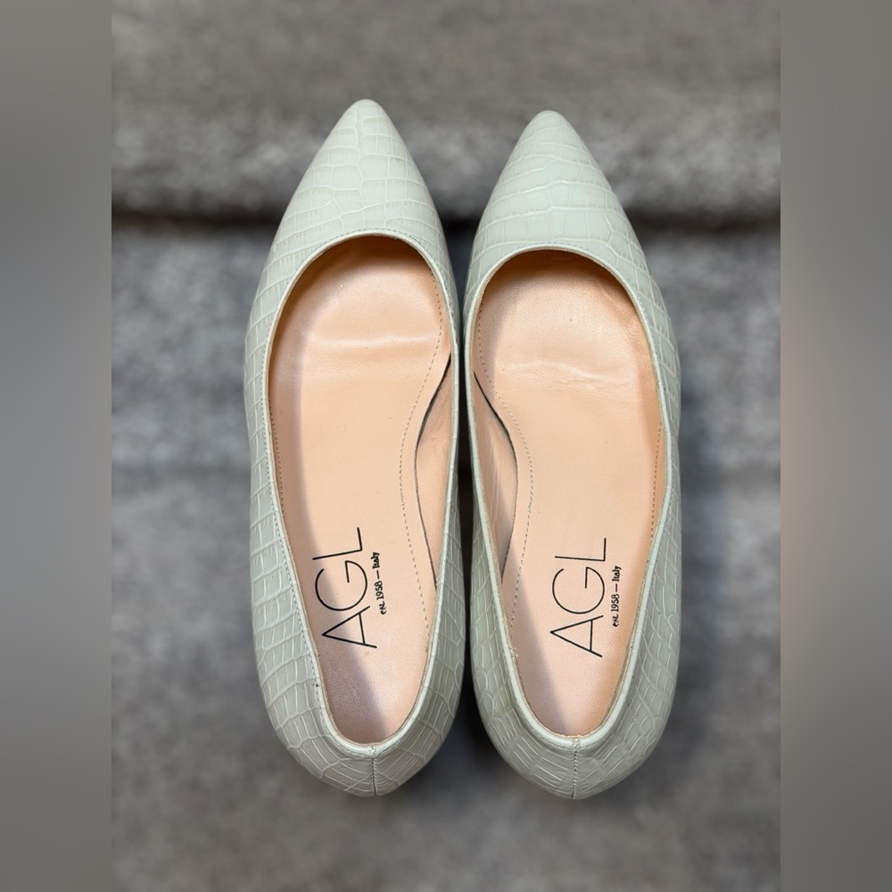 AGL Croc Embossed Off White Block Heel Leather Pumps Women’s 7 Formal Elegant - Picture 9 of 16